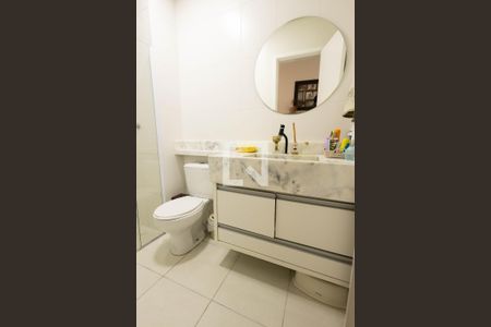 Apartamento para alugar com 75m², 2 quartos e 2 vagasBanheiro