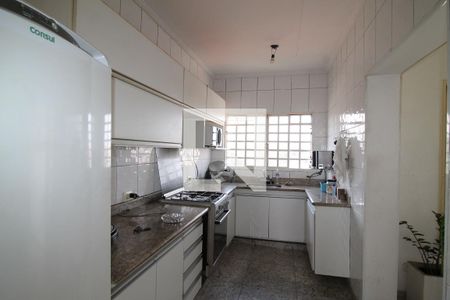 Casa à venda com 300m², 5 quartos e 2 vagasCozinha