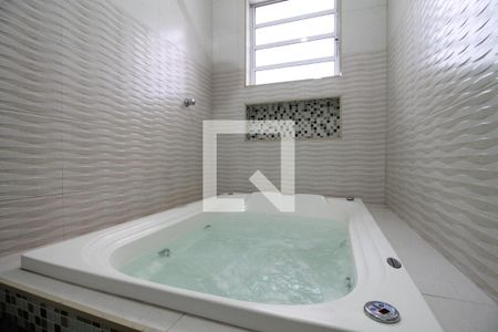 Casa à venda com 300m², 5 quartos e 2 vagasBanheiro da Suíte