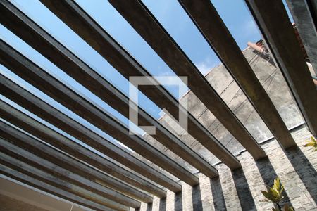 Casa à venda com 300m², 5 quartos e 2 vagasGaragem - detalhe