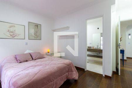 Apartamento à venda com 200m², 4 quartos e 4 vagasSuíte 2