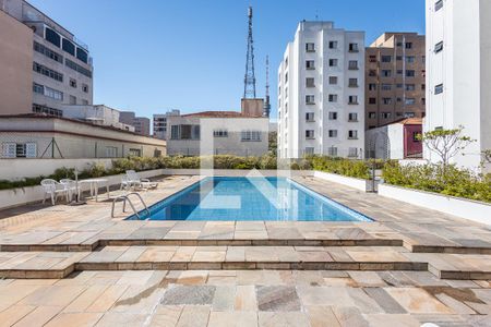 Apartamento à venda com 200m², 4 quartos e 4 vagasÁrea comum - Piscina