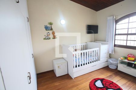 Casa à venda com 350m², 7 quartos e 1 vaga Casa à venda com 350m², 7 quartos e 1 vagaQuarto 4