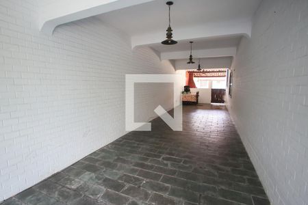 Casa à venda com 350m², 7 quartos e 1 vaga Casa à venda com 350m², 7 quartos e 1 vagaGaragem