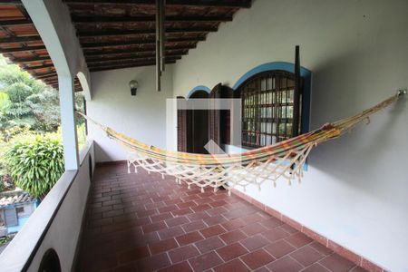 Casa à venda com 350m², 7 quartos e 1 vaga Casa à venda com 350m², 7 quartos e 1 vagaVaranda da Suíte