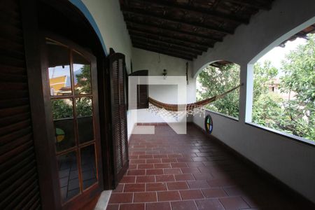 Casa à venda com 350m², 7 quartos e 1 vaga Casa à venda com 350m², 7 quartos e 1 vagaVaranda da Suíte