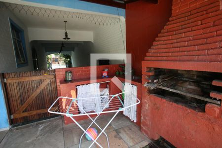 Casa à venda com 350m², 7 quartos e 1 vaga Casa à venda com 350m², 7 quartos e 1 vagaChurrasqueira