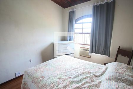 Casa à venda com 350m², 7 quartos e 1 vaga Casa à venda com 350m², 7 quartos e 1 vagaQuarto 3