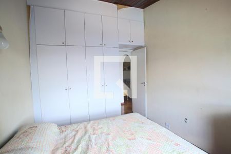 Casa à venda com 350m², 7 quartos e 1 vaga Casa à venda com 350m², 7 quartos e 1 vagaQuarto 3