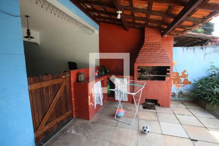 Casa à venda com 350m², 7 quartos e 1 vaga Casa à venda com 350m², 7 quartos e 1 vagaChurrasqueira