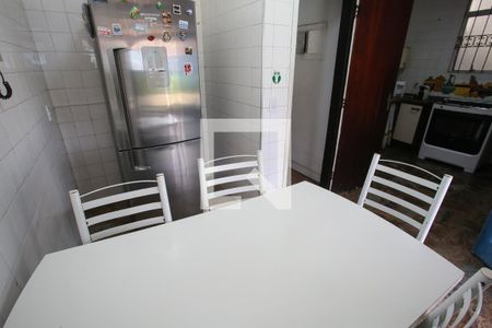 Casa à venda com 350m², 7 quartos e 1 vaga Casa à venda com 350m², 7 quartos e 1 vagaCopa
