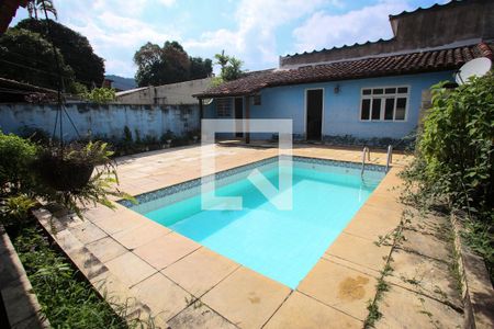 Casa à venda com 350m², 7 quartos e 1 vaga Casa à venda com 350m², 7 quartos e 1 vaga Piscina