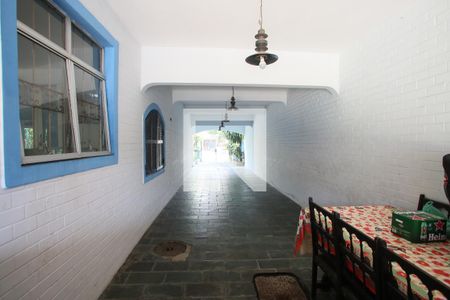 Casa à venda com 350m², 7 quartos e 1 vaga Casa à venda com 350m², 7 quartos e 1 vagaGaragem