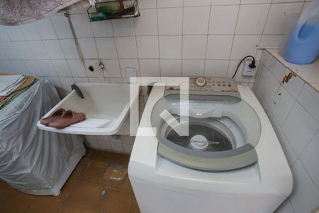 Casa à venda com 350m², 7 quartos e 1 vaga Casa à venda com 350m², 7 quartos e 1 vagaLavanderia