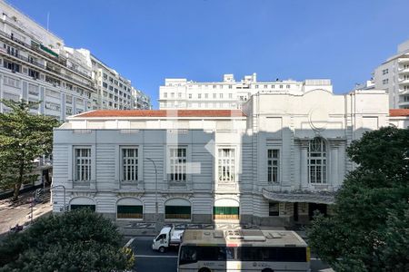 Apartamento à venda com 140m², 3 quartos e 1 vaga Apartamento à venda com 140m², 3 quartos e 1 vagaQuarto 01 - Vista