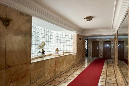 Apartamento à venda com 140m², 3 quartos e 1 vaga Apartamento à venda com 140m², 3 quartos e 1 vagaHall de entrada