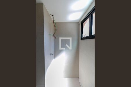 Apartamento à venda com 85m², 3 quartos e 2 vagas Apartamento à venda com 85m², 3 quartos e 2 vagasBanheiro Social