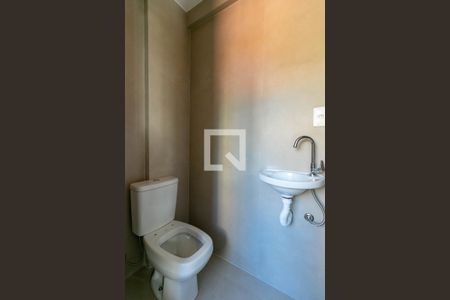 Apartamento à venda com 85m², 3 quartos e 2 vagas Apartamento à venda com 85m², 3 quartos e 2 vagasCozinha e Área de Serviço