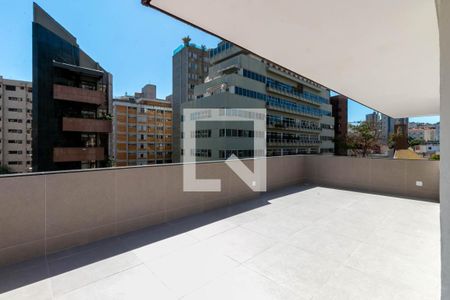 Apartamento à venda com 166m², 3 quartos e 3 vagas Apartamento à venda com 166m², 3 quartos e 3 vagasCobertura