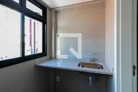 Apartamento à venda com 166m², 3 quartos e 3 vagas Apartamento à venda com 166m², 3 quartos e 3 vagasCozinha e Área de Serviço