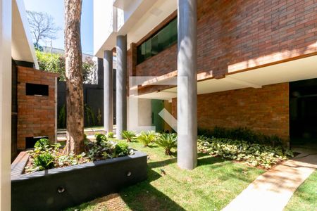 Apartamento à venda com 166m², 3 quartos e 3 vagas Apartamento à venda com 166m², 3 quartos e 3 vagasEntrada