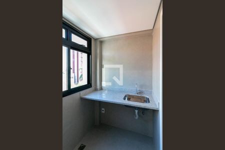 Apartamento à venda com 166m², 3 quartos e 3 vagas Apartamento à venda com 166m², 3 quartos e 3 vagasCozinha e Área de Serviço