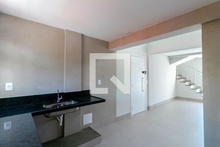 Apartamento à venda com 166m², 3 quartos e 3 vagas Apartamento à venda com 166m², 3 quartos e 3 vagasCozinha e Área de Serviço