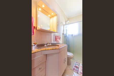 Casa à venda com 254m², 4 quartos e 8 vagas Casa à venda com 254m², 4 quartos e 8 vagasBanheiro da Suite 1 / Suite 2