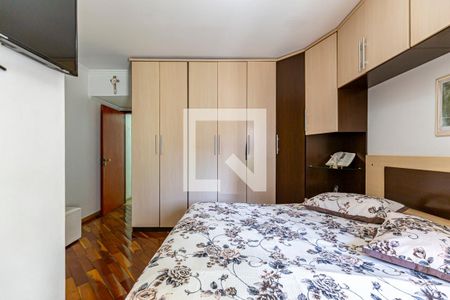 Casa à venda com 254m², 4 quartos e 8 vagas Casa à venda com 254m², 4 quartos e 8 vagasSuite 3