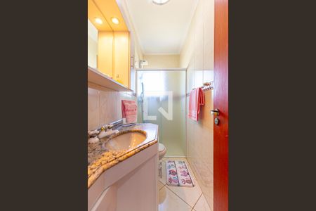 Casa à venda com 254m², 4 quartos e 8 vagas Casa à venda com 254m², 4 quartos e 8 vagasBanheiro da Suite 1 / Suite 2