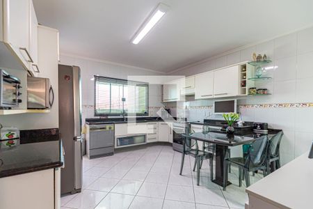 Casa à venda com 254m², 4 quartos e 8 vagas Casa à venda com 254m², 4 quartos e 8 vagasCozinha