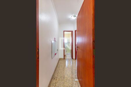 Casa à venda com 254m², 4 quartos e 8 vagas Casa à venda com 254m², 4 quartos e 8 vagasHall Suite 1 / Suite 2