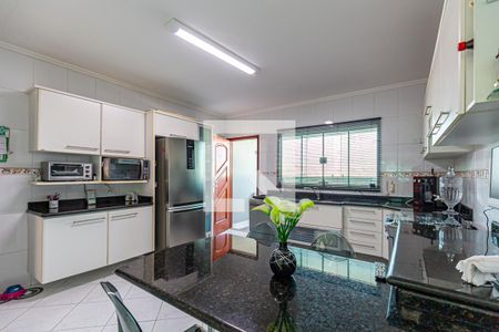 Casa à venda com 254m², 4 quartos e 8 vagas Casa à venda com 254m², 4 quartos e 8 vagasCozinha