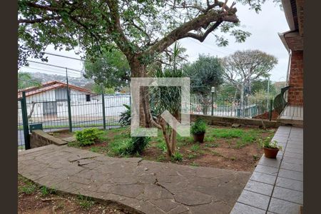 Casa à venda com 100m², 2 quartos e 2 vagas Casa à venda com 100m², 2 quartos e 2 vagasEntrada