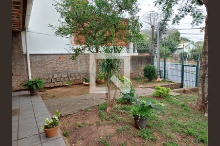 Casa à venda com 100m², 2 quartos e 2 vagas Casa à venda com 100m², 2 quartos e 2 vagasEntrada