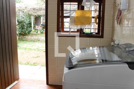 Casa à venda com 100m², 2 quartos e 2 vagas Casa à venda com 100m², 2 quartos e 2 vagasLavanderia