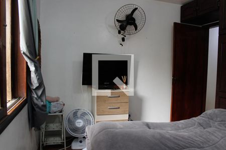 Casa à venda com 100m², 2 quartos e 2 vagas Casa à venda com 100m², 2 quartos e 2 vagasQuarto 1