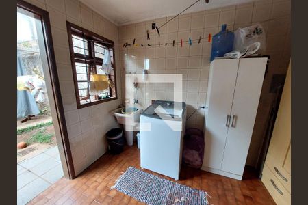 Casa à venda com 100m², 2 quartos e 2 vagas Casa à venda com 100m², 2 quartos e 2 vagasLavanderia