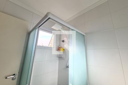 Banheiro da Suíte 1 de casa de condomínio à venda com 2 quartos, 61m² em Vila Califórnia, São Paulo