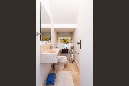 Casa à venda com 204m², 3 quartos e 2 vagasLavabo