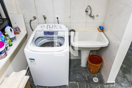 Casa à venda com 204m², 3 quartos e 2 vagasÁrea de Serviço