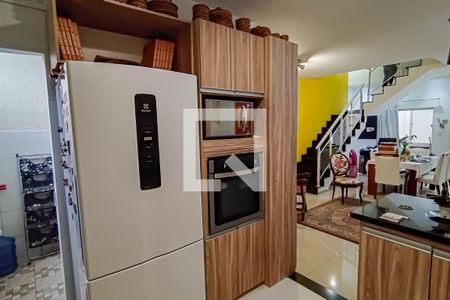 Casa à venda com 220m², 3 quartos e 1 vaga Casa à venda com 220m², 3 quartos e 1 vagaCozinha