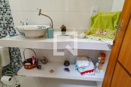 Casa à venda com 220m², 3 quartos e 1 vaga Casa à venda com 220m², 3 quartos e 1 vagaLavabo