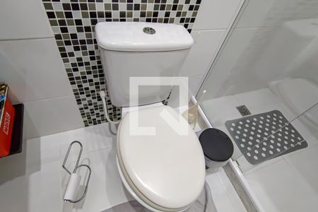 Casa à venda com 220m², 3 quartos e 1 vaga Casa à venda com 220m², 3 quartos e 1 vagaBanheiro