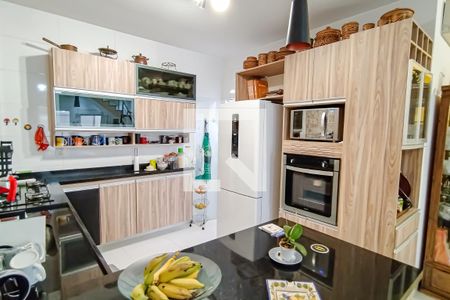 Casa à venda com 220m², 3 quartos e 1 vaga Casa à venda com 220m², 3 quartos e 1 vagaCozinha