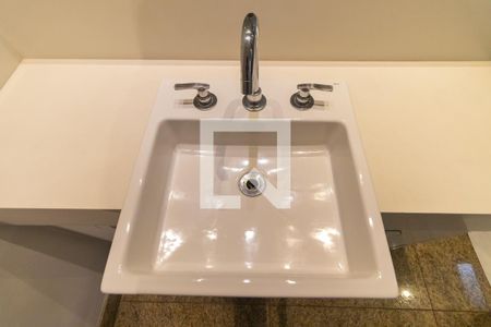 Apartamento à venda com 173m², 3 quartos e 3 vagas Apartamento à venda com 173m², 3 quartos e 3 vagasBanheiro da Suíte 1