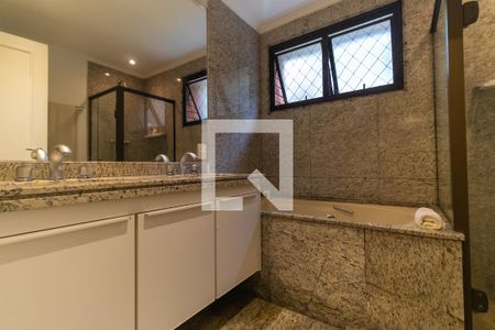 Apartamento à venda com 173m², 3 quartos e 3 vagas Apartamento à venda com 173m², 3 quartos e 3 vagasBanheiro da Suíte 2