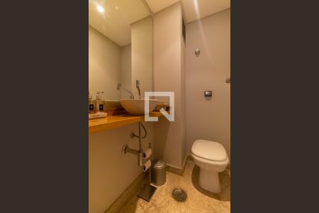 Apartamento à venda com 173m², 3 quartos e 3 vagas Apartamento à venda com 173m², 3 quartos e 3 vagasLavabo