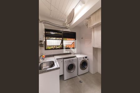 Apartamento à venda com 173m², 3 quartos e 3 vagas Apartamento à venda com 173m², 3 quartos e 3 vagasÁrea de Serviço