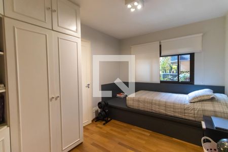 Apartamento à venda com 173m², 3 quartos e 3 vagas Apartamento à venda com 173m², 3 quartos e 3 vagasSala de TV